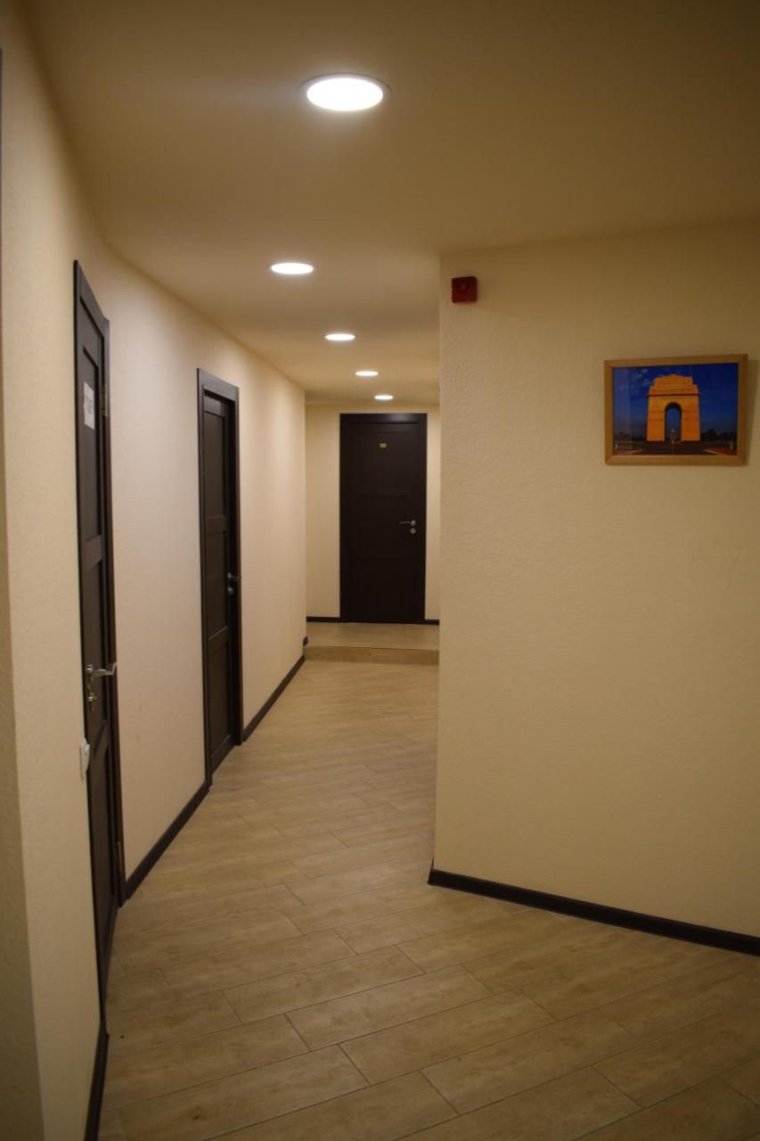 Shree Gopal Gayatri Lok Hotel Yerevan Exterior photo